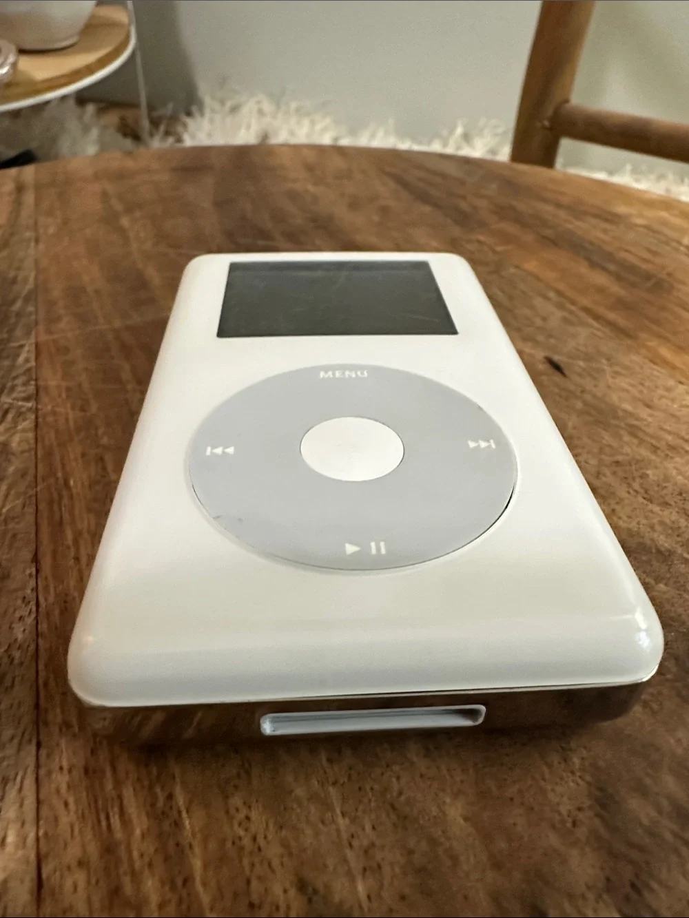 Apple iPod Classic 4th Generation White HP Logo Model MP7001 As Is Parts Only